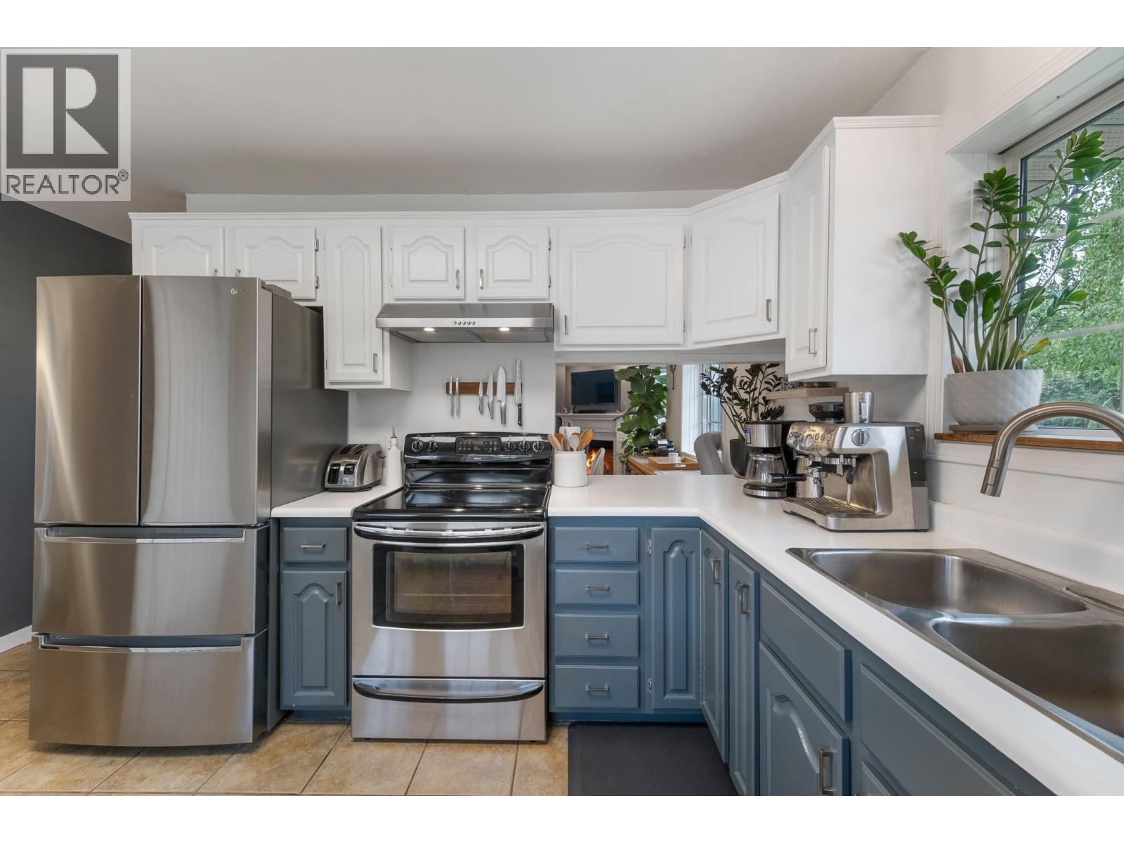 215 Taylor Road Unit# 12
