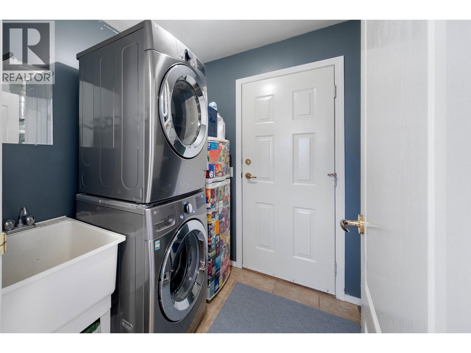 215 Taylor Road Unit# 12