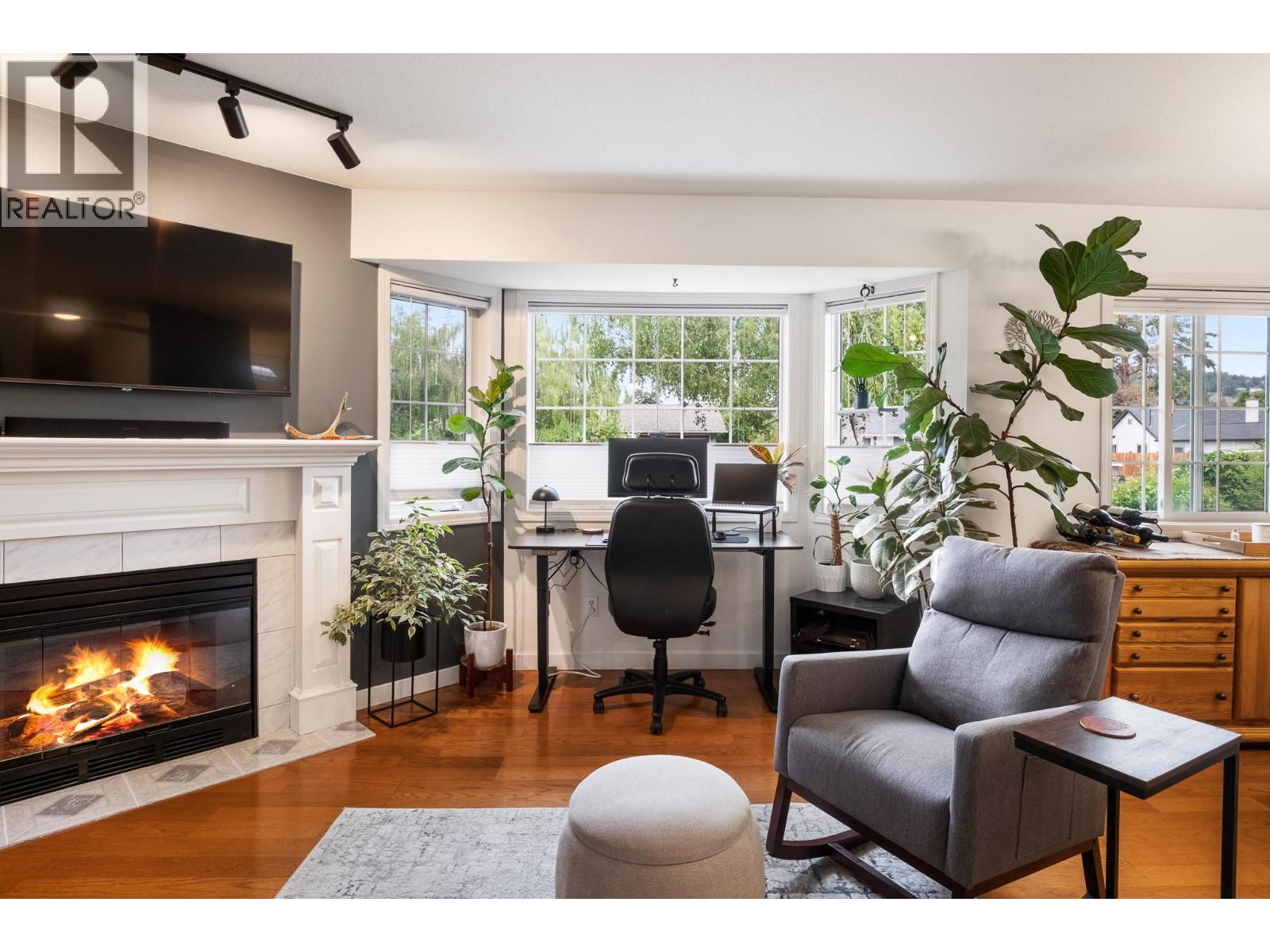 215 Taylor Road Unit# 12