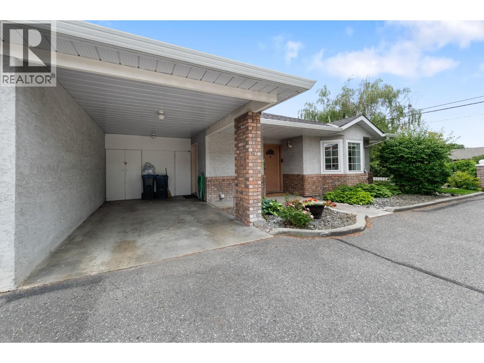 215 Taylor Road Unit# 12