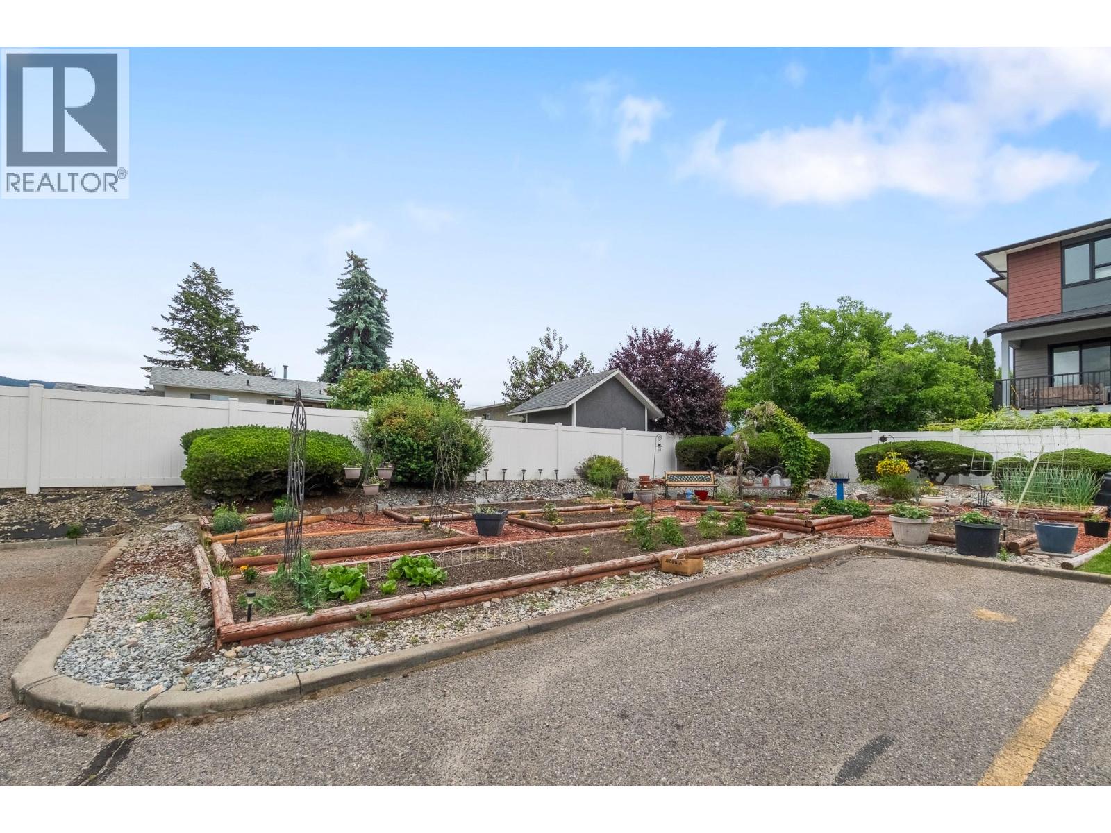215 Taylor Road Unit# 12