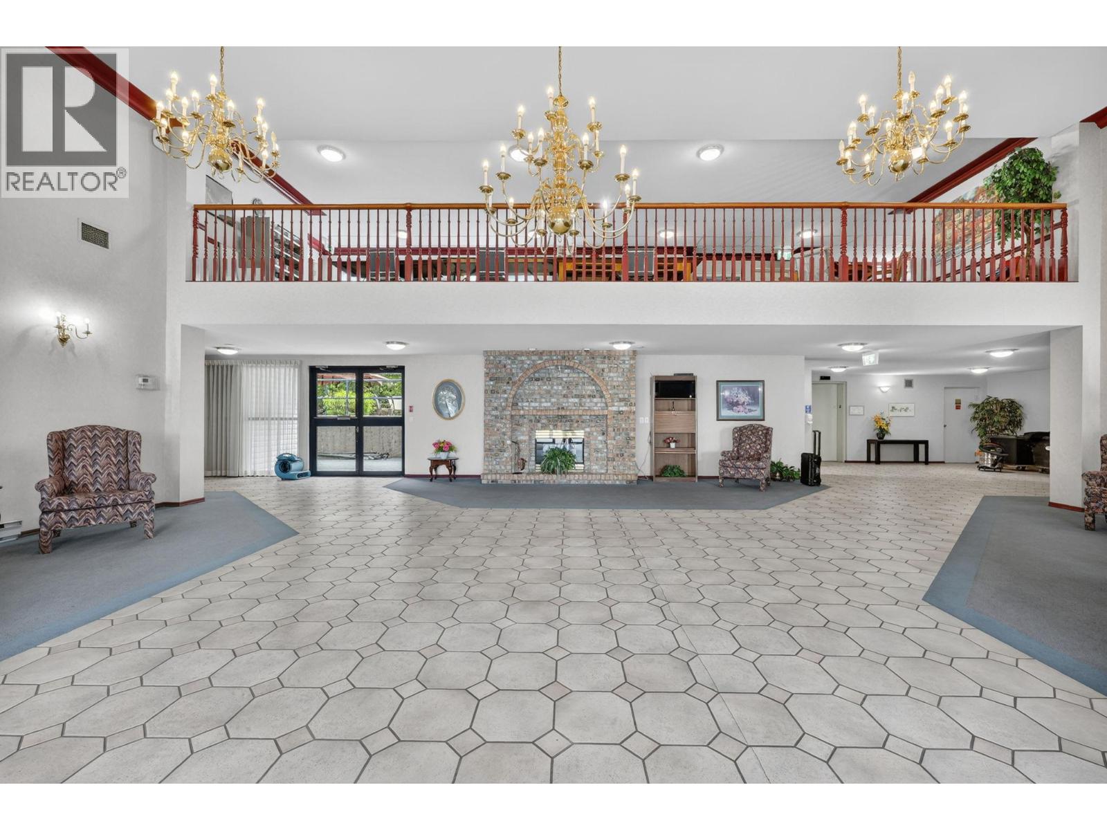 877 KLO Road Unit# 303