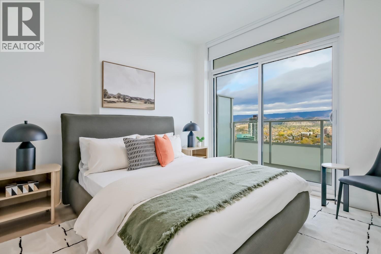 238 Leon Avenue Unit# 1904