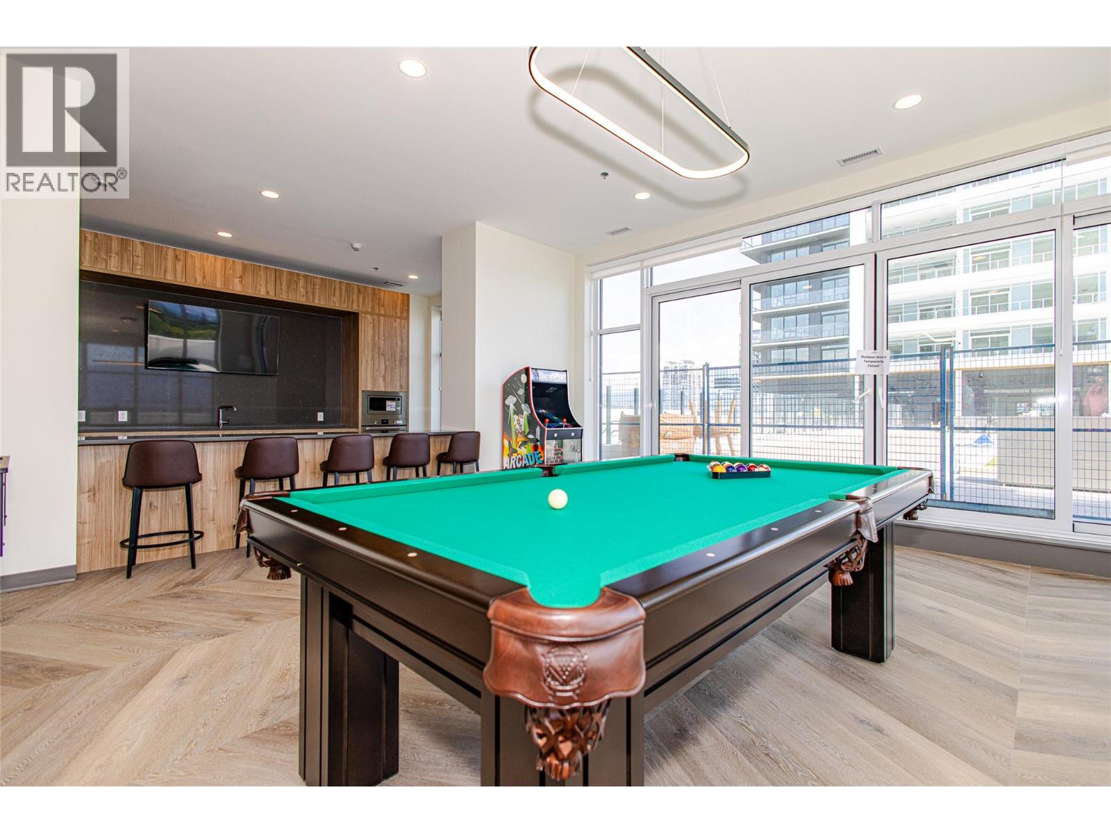 238 Leon Avenue Unit# 2401
