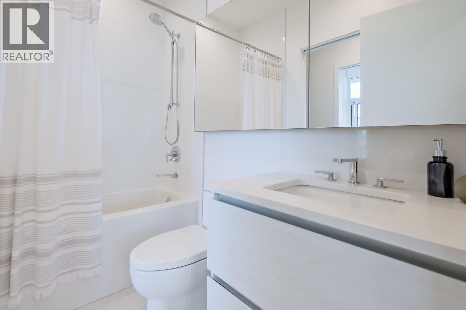 238 Leon Avenue Unit# 1904