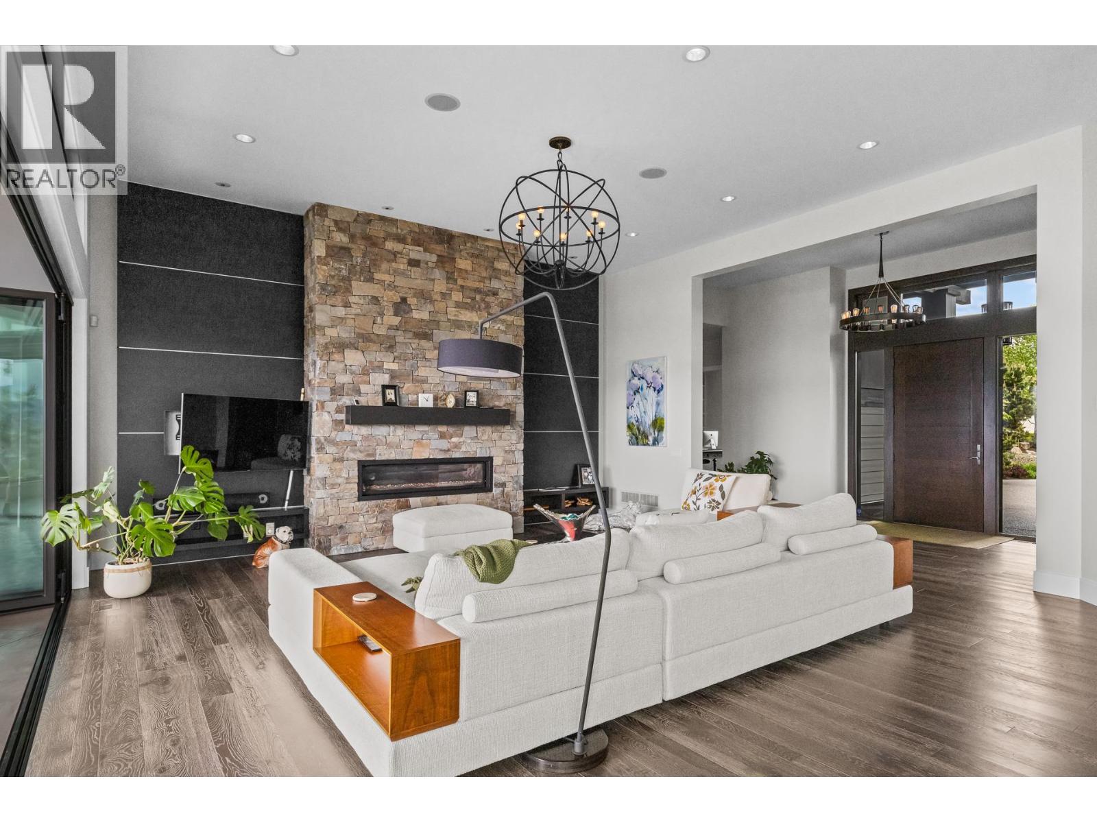 162 Skyland Drive