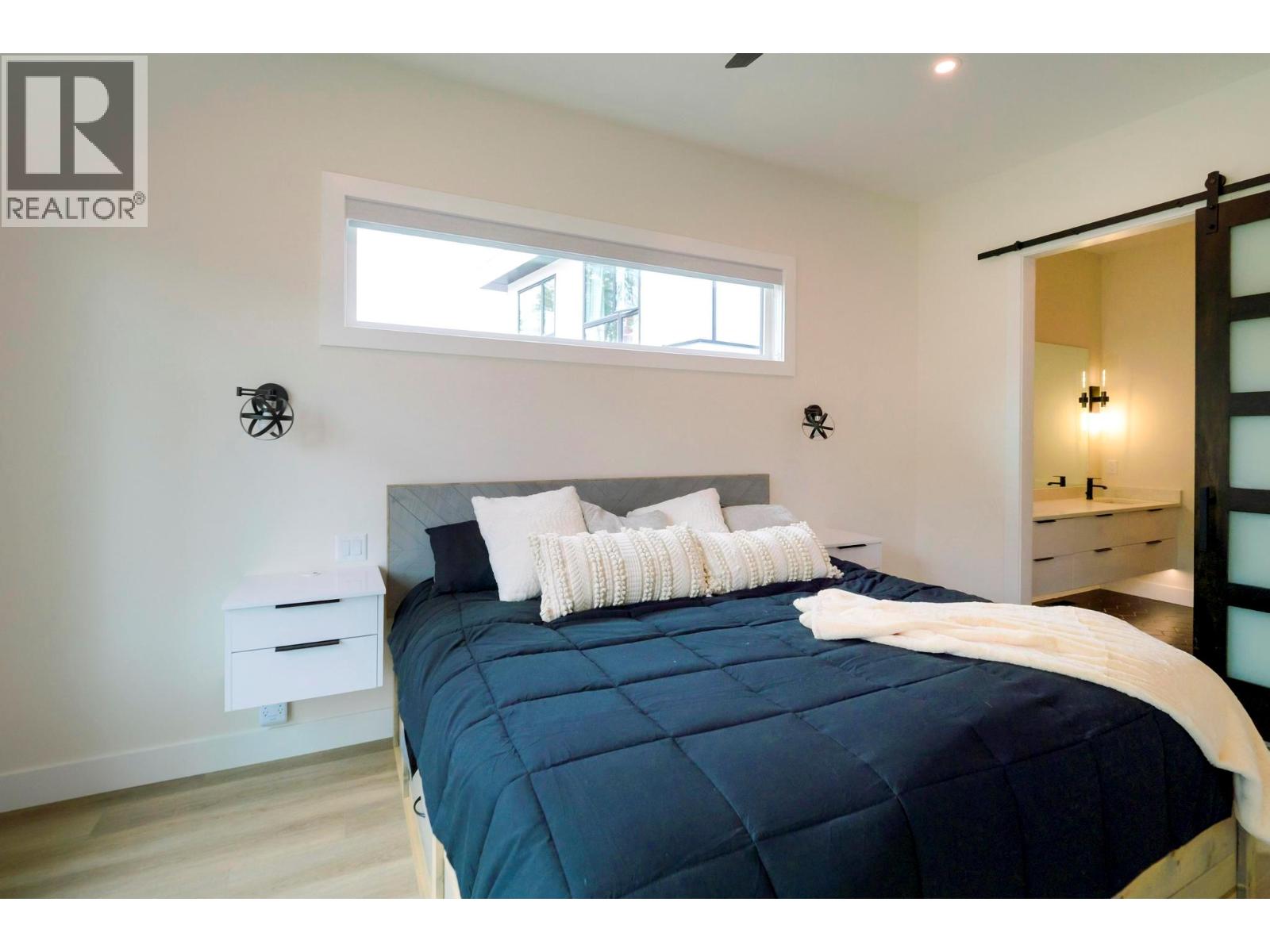 10245 Beacon Hill Drive