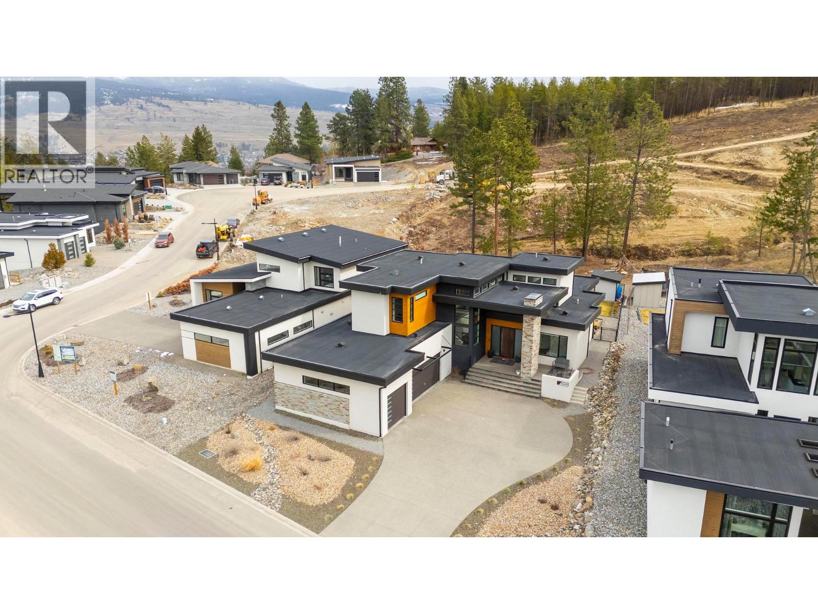 10245 Beacon Hill Drive