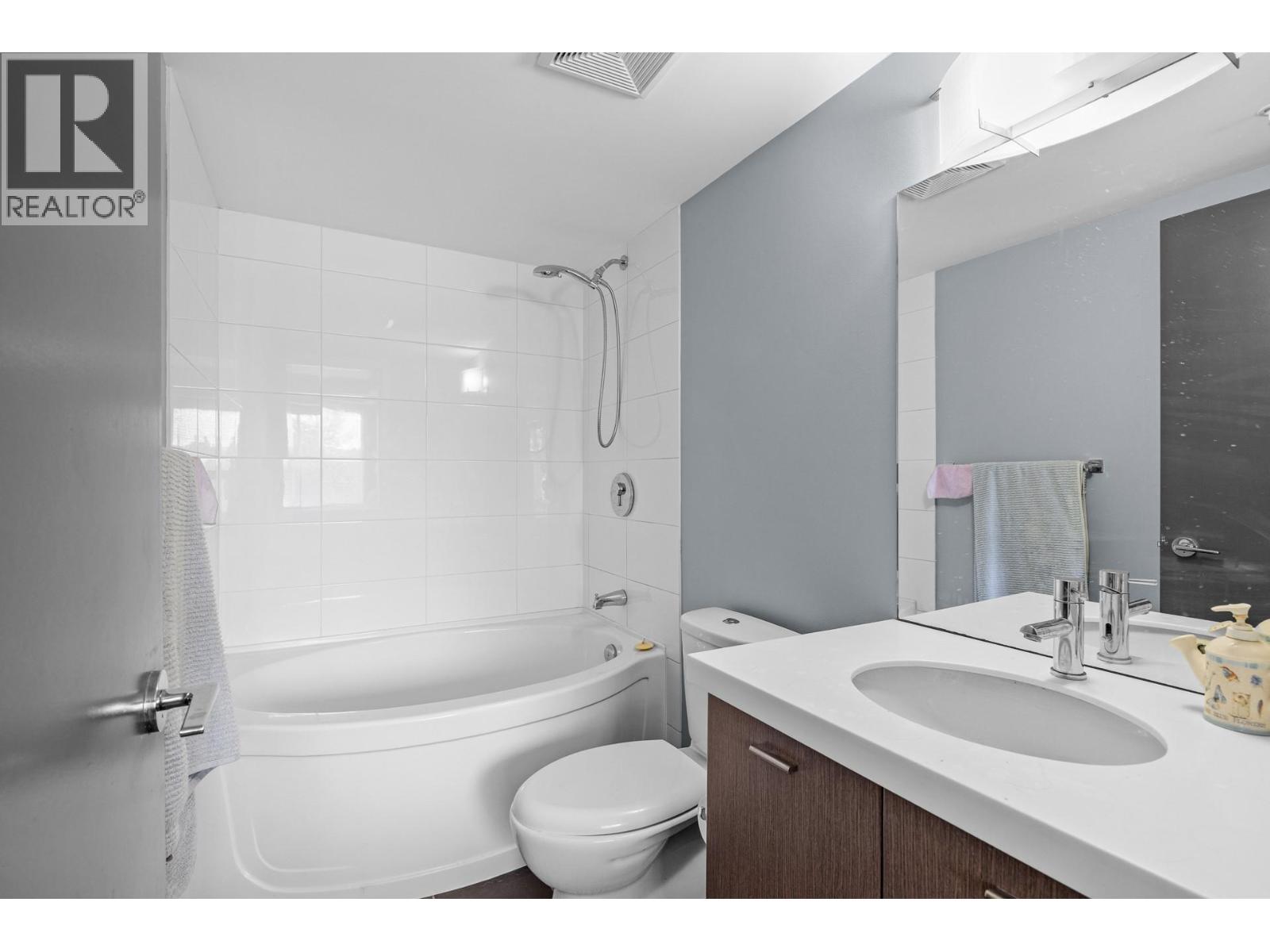 1550 Dickson Avenue Unit# 222