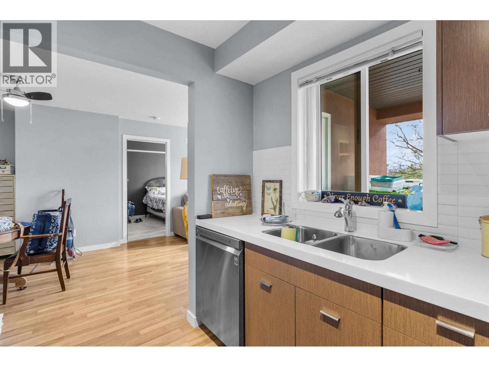1550 Dickson Avenue Unit# 222