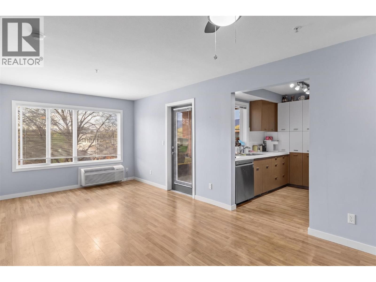 1550 Dickson Avenue Unit# 222