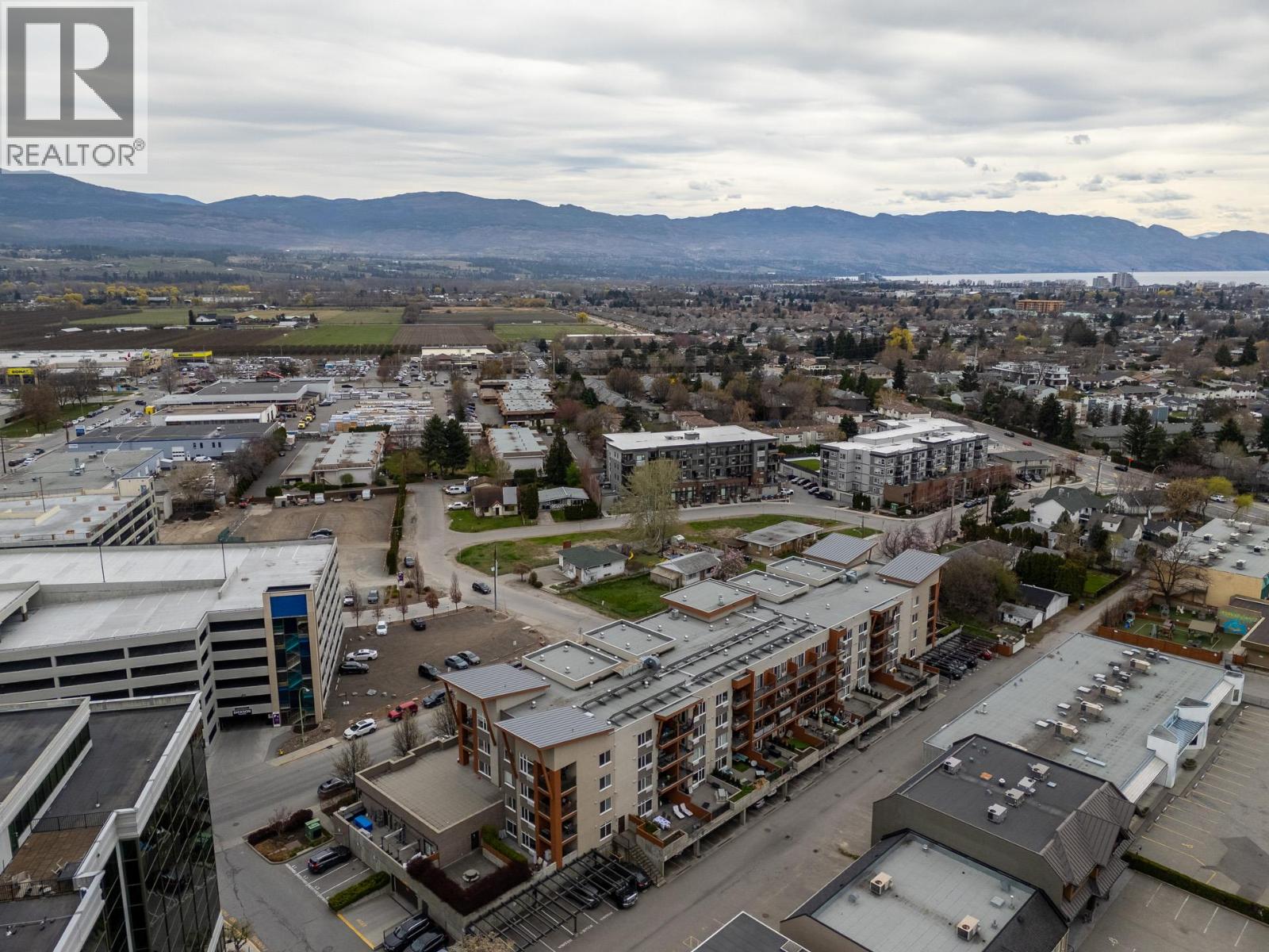 1550 Dickson Avenue Unit# 222