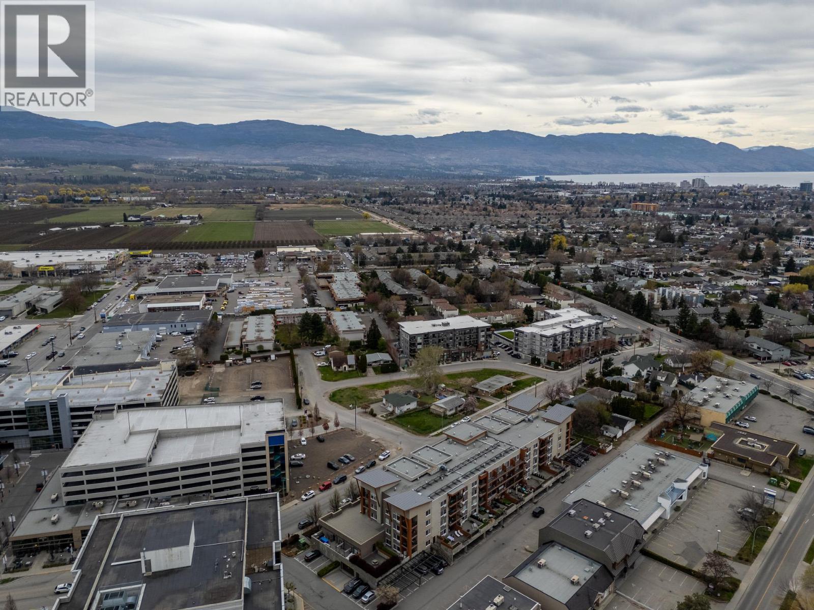 1550 Dickson Avenue Unit# 222
