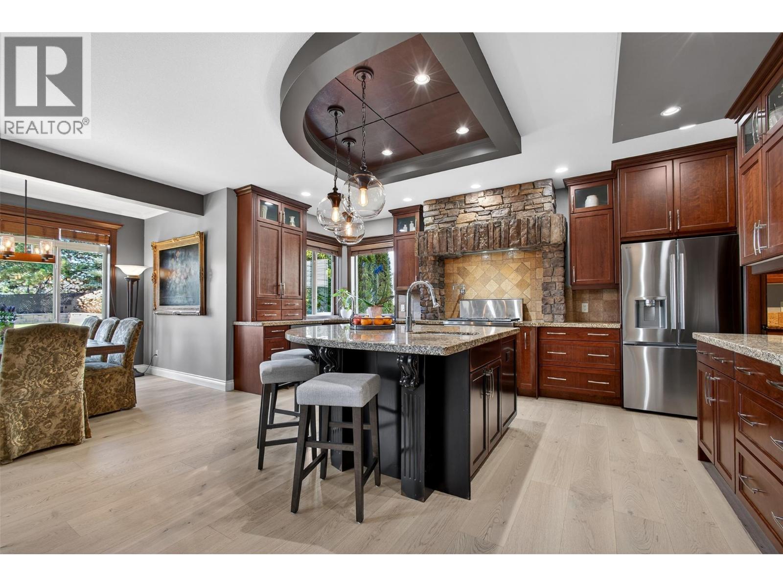 336 Quilchena Drive