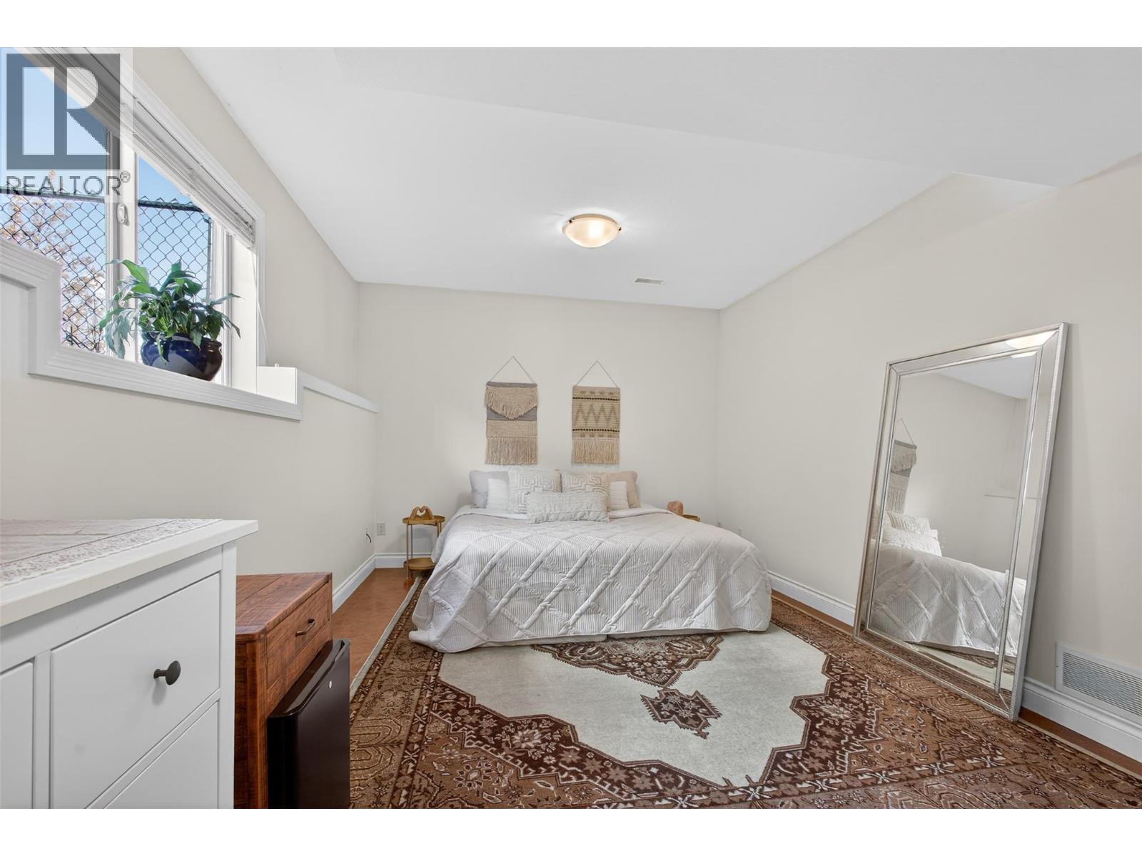 336 Quilchena Drive