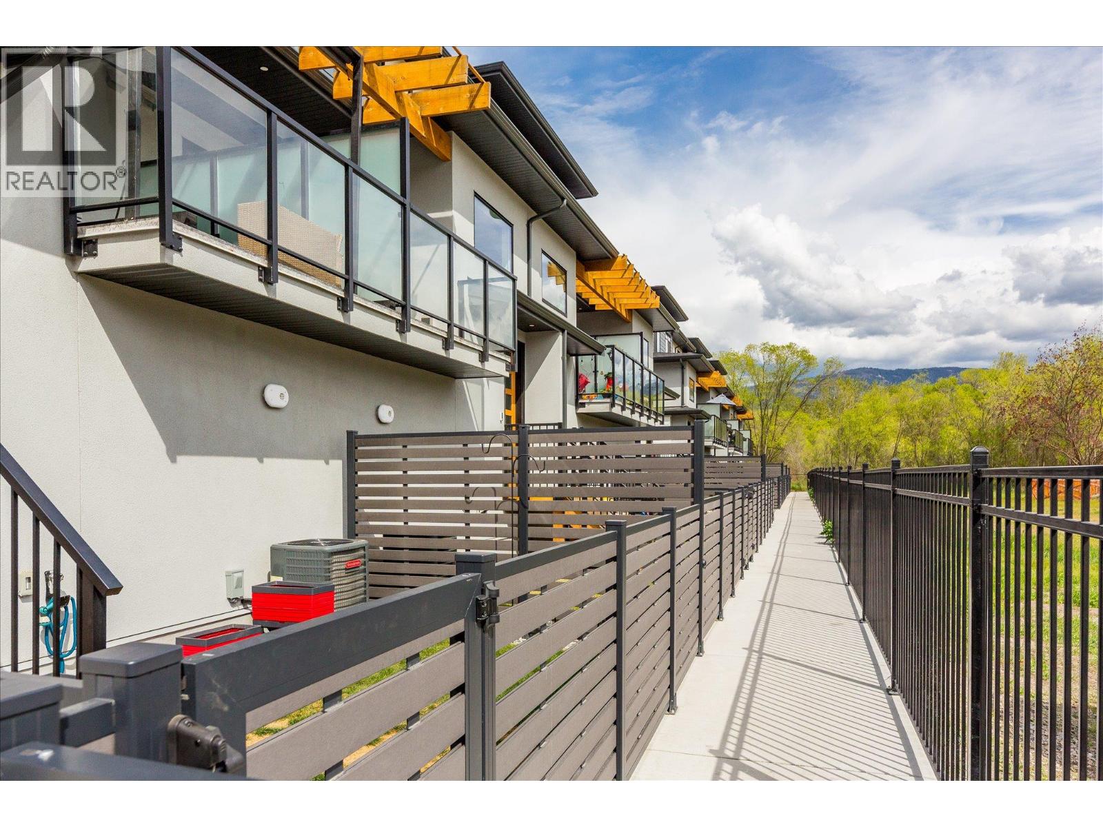 1225 Findlay Road Unit# 16