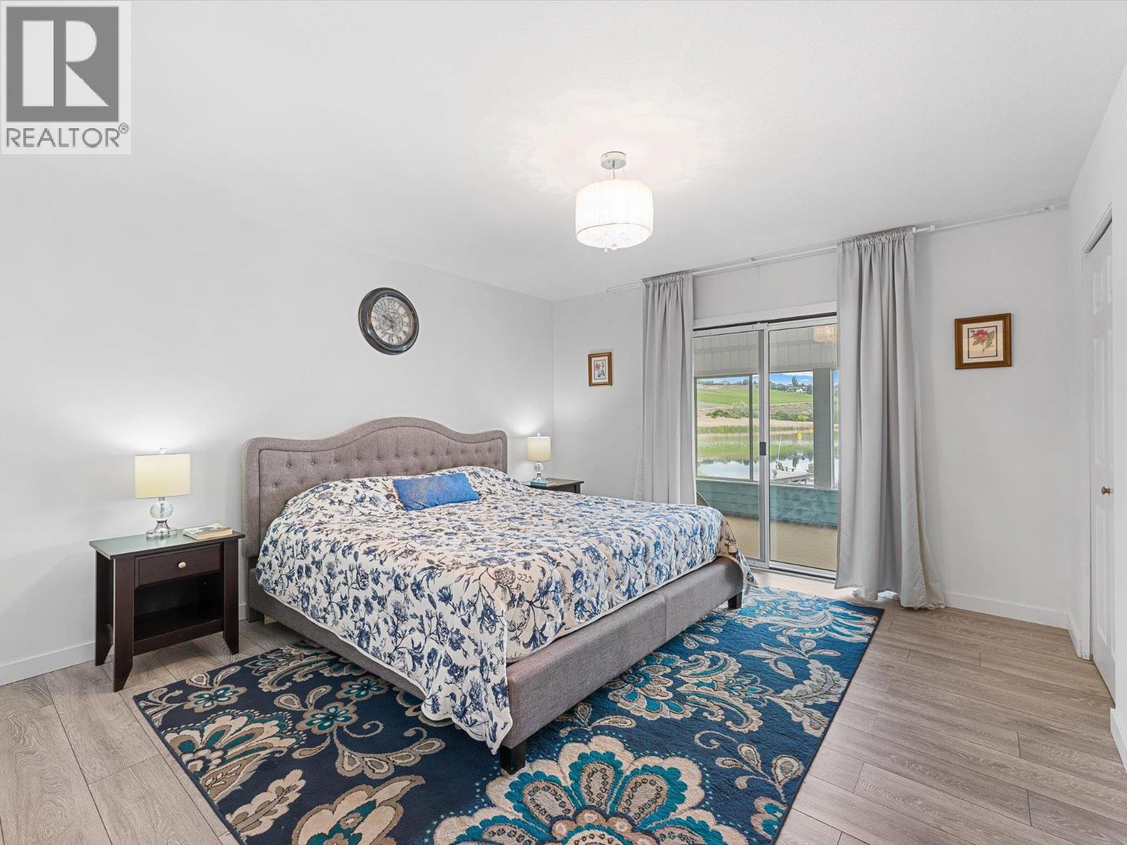 1428 Green Bay Road