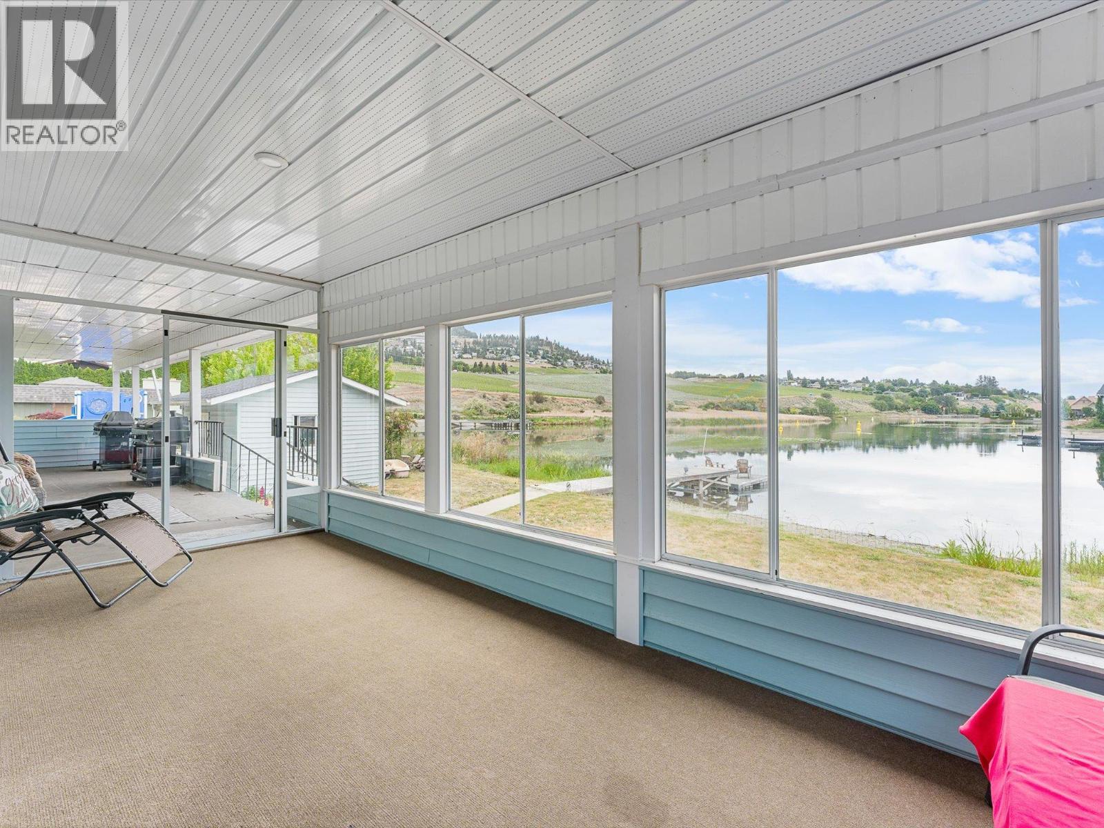 1428 Green Bay Road