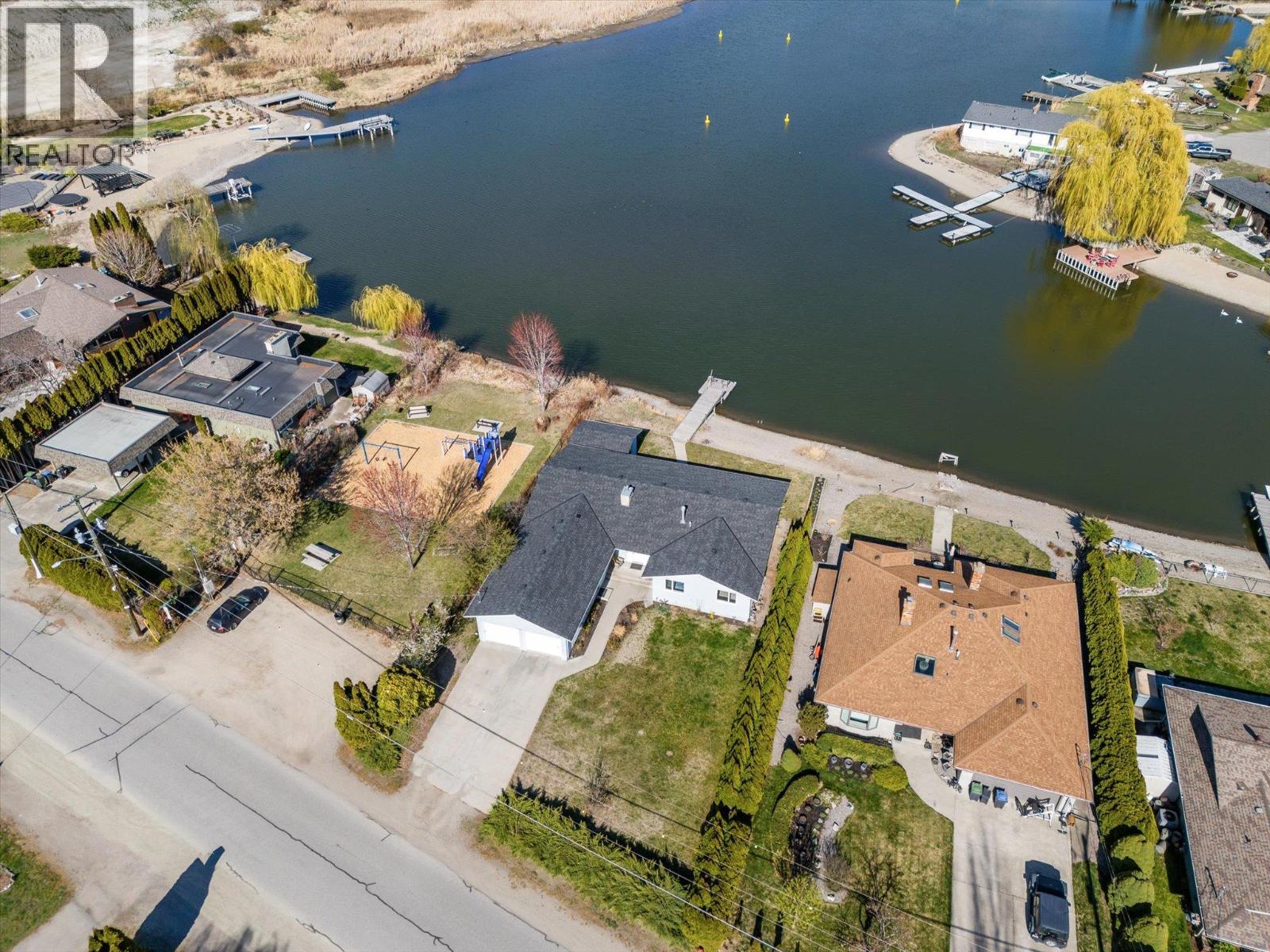 1428 Green Bay Road