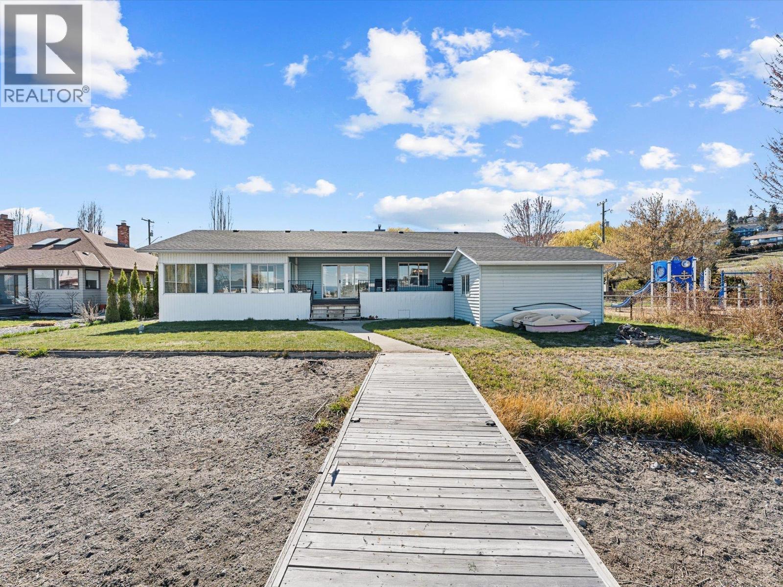 1428 Green Bay Road