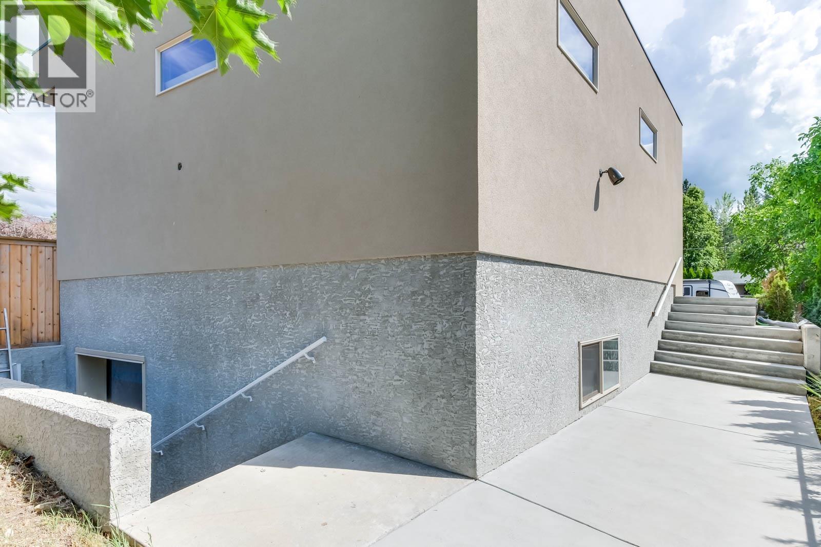 654 Buck Road
