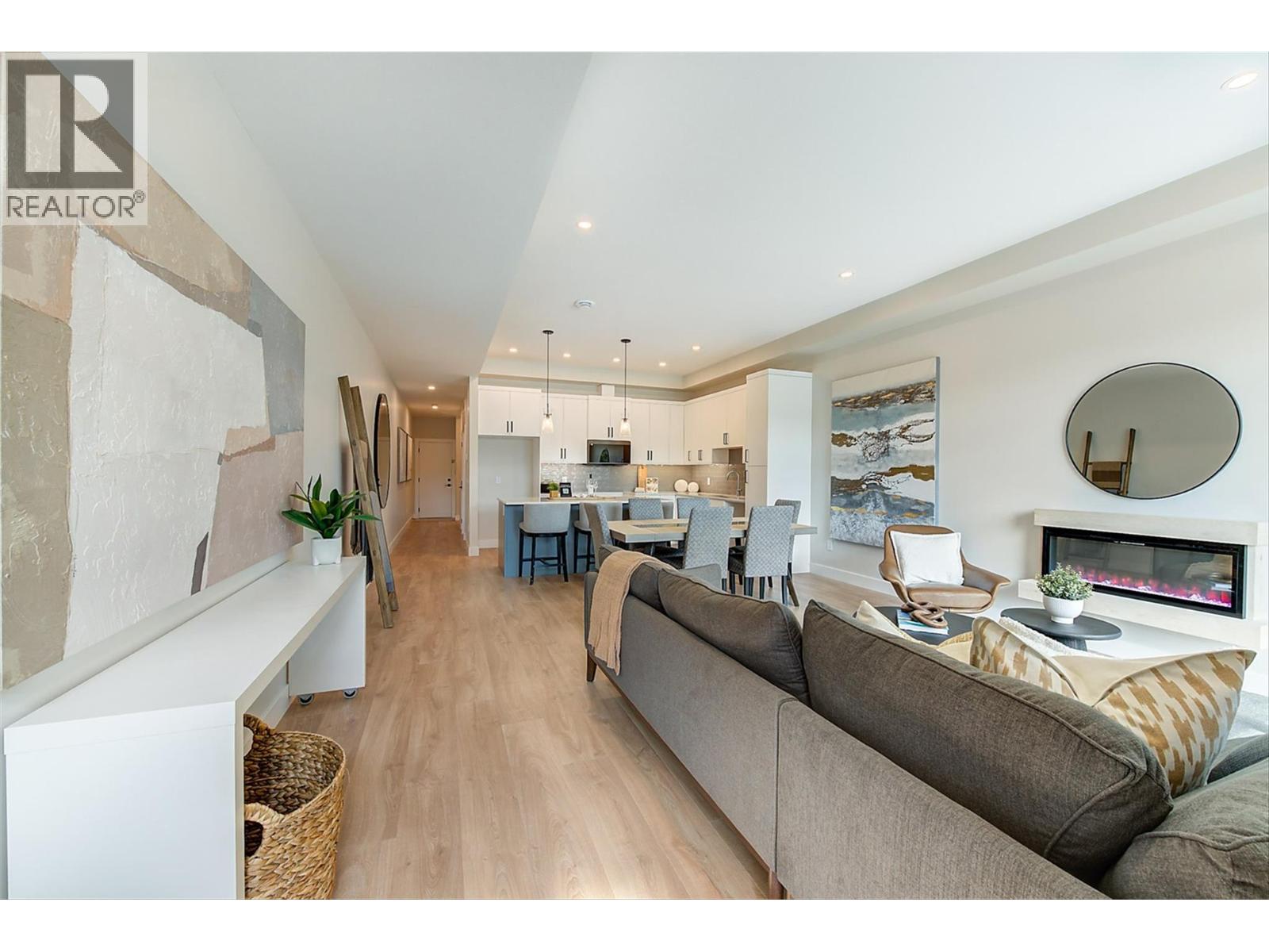 732 Coopland Crescent Unit# 1