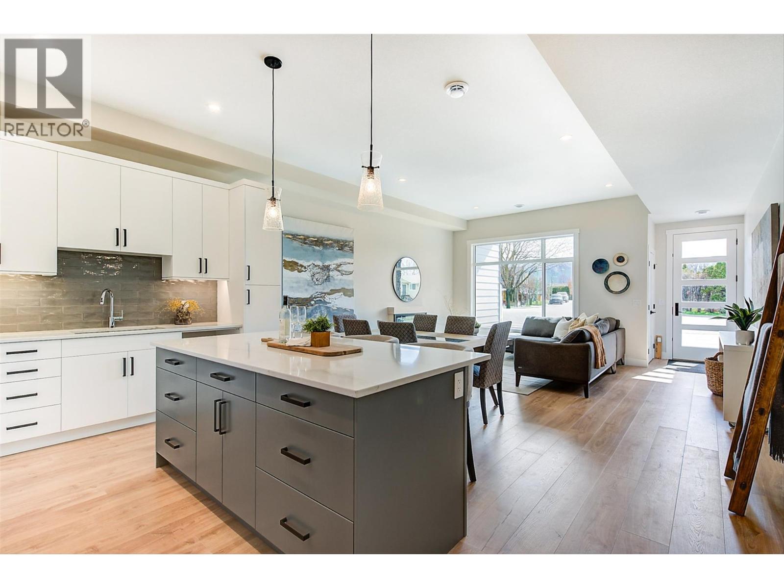 732 Coopland Crescent Unit# 1