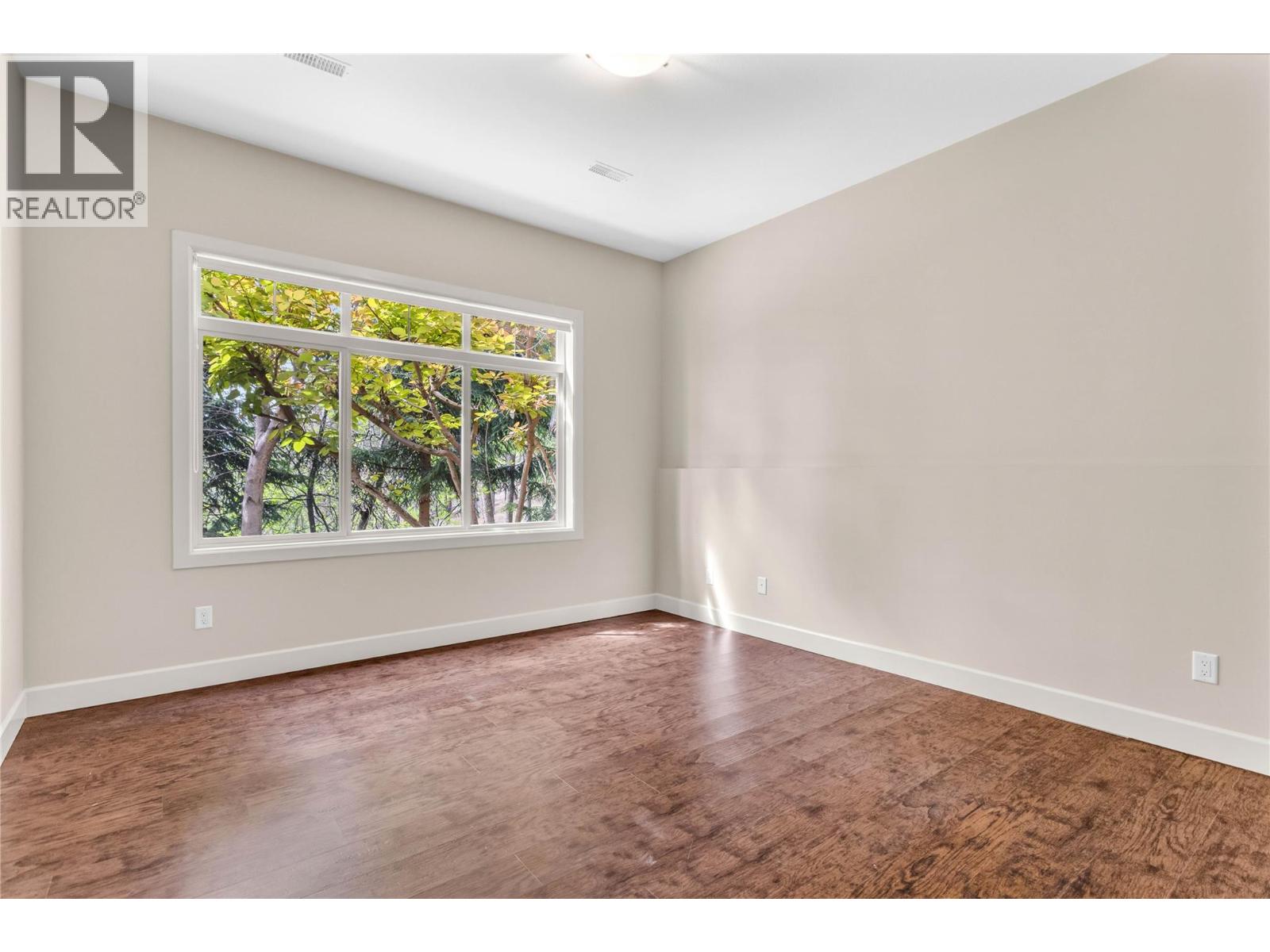 669 Long Ridge Drive Unit# 13
