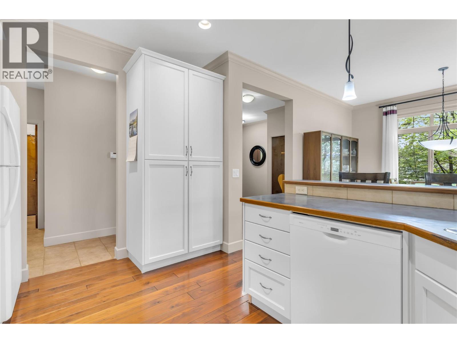 669 Long Ridge Drive Unit# 13