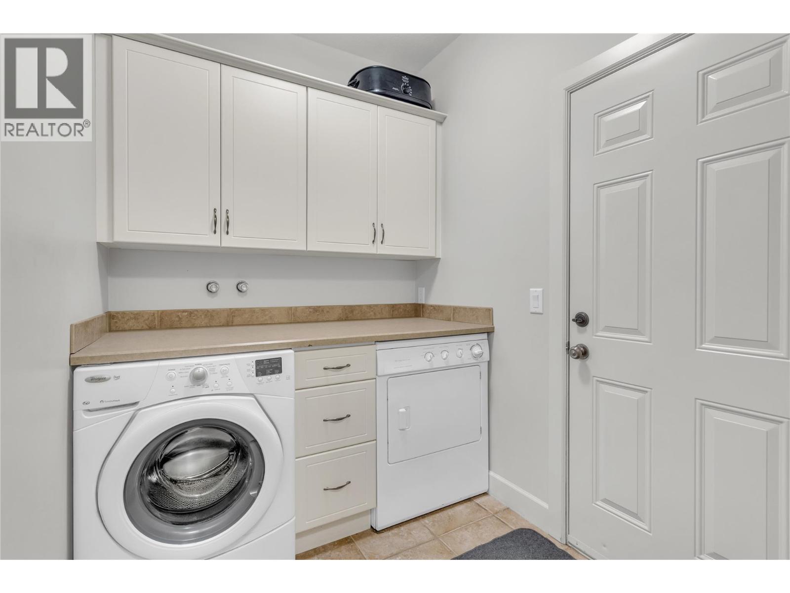 669 Long Ridge Drive Unit# 13