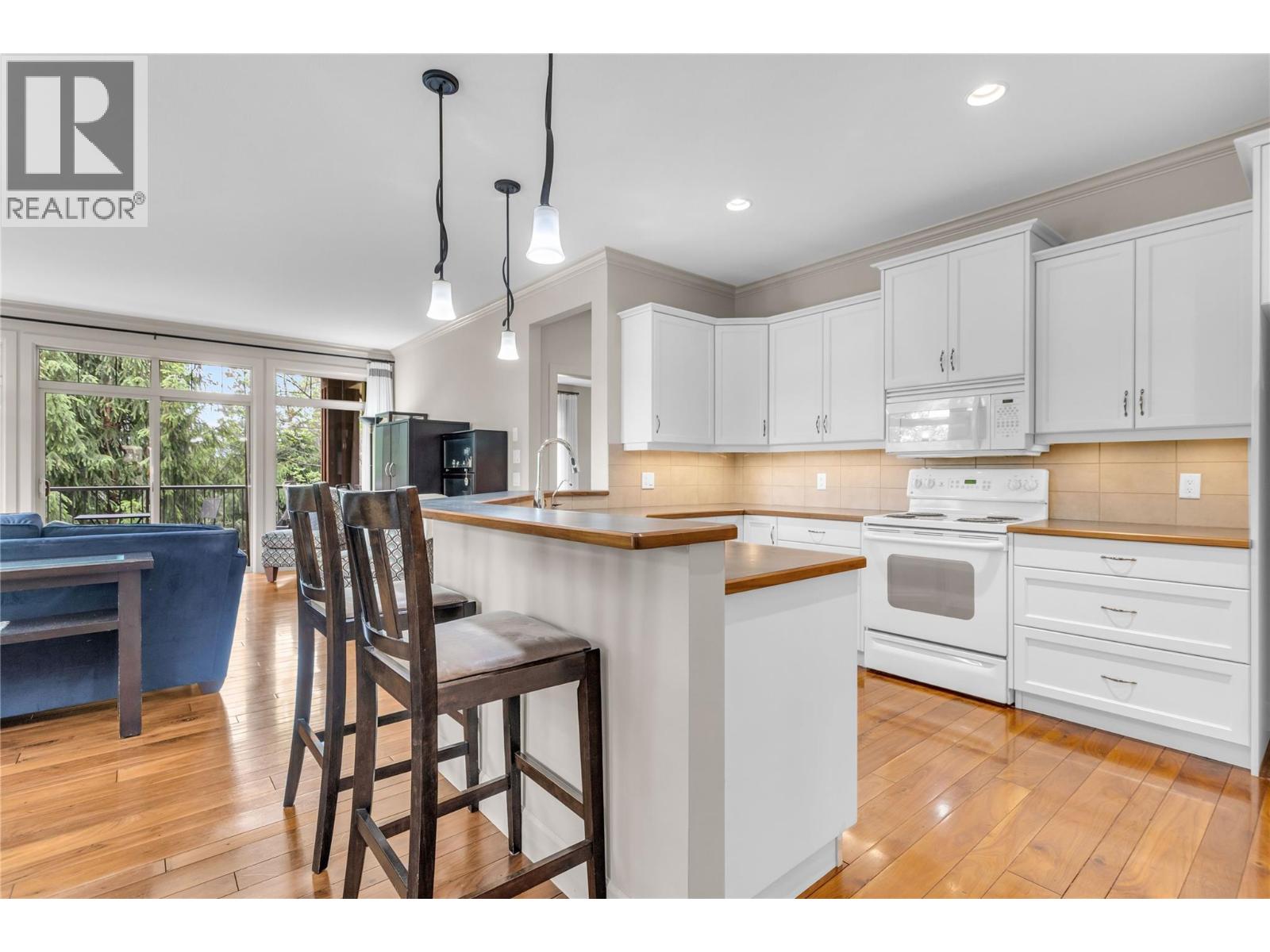 669 Long Ridge Drive Unit# 13