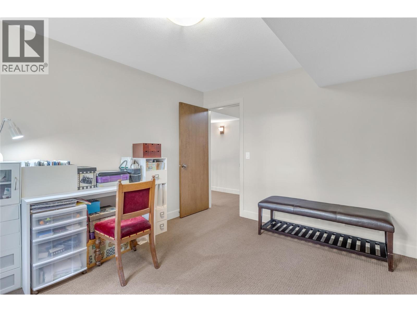 669 Long Ridge Drive Unit# 13