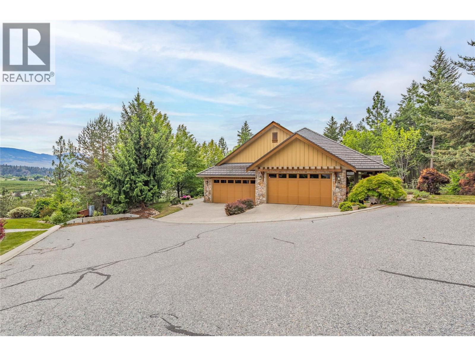 669 Long Ridge Drive Unit# 13