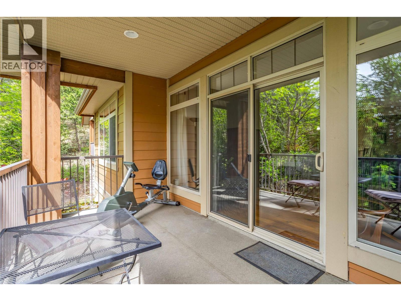 669 Long Ridge Drive Unit# 13