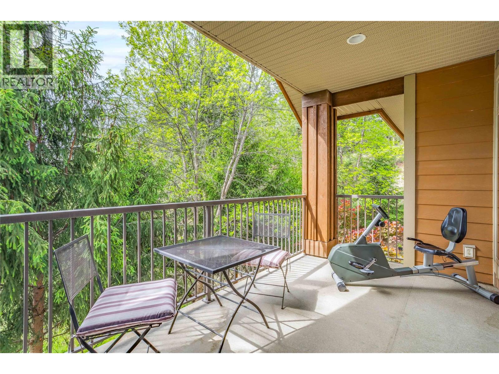 669 Long Ridge Drive Unit# 13