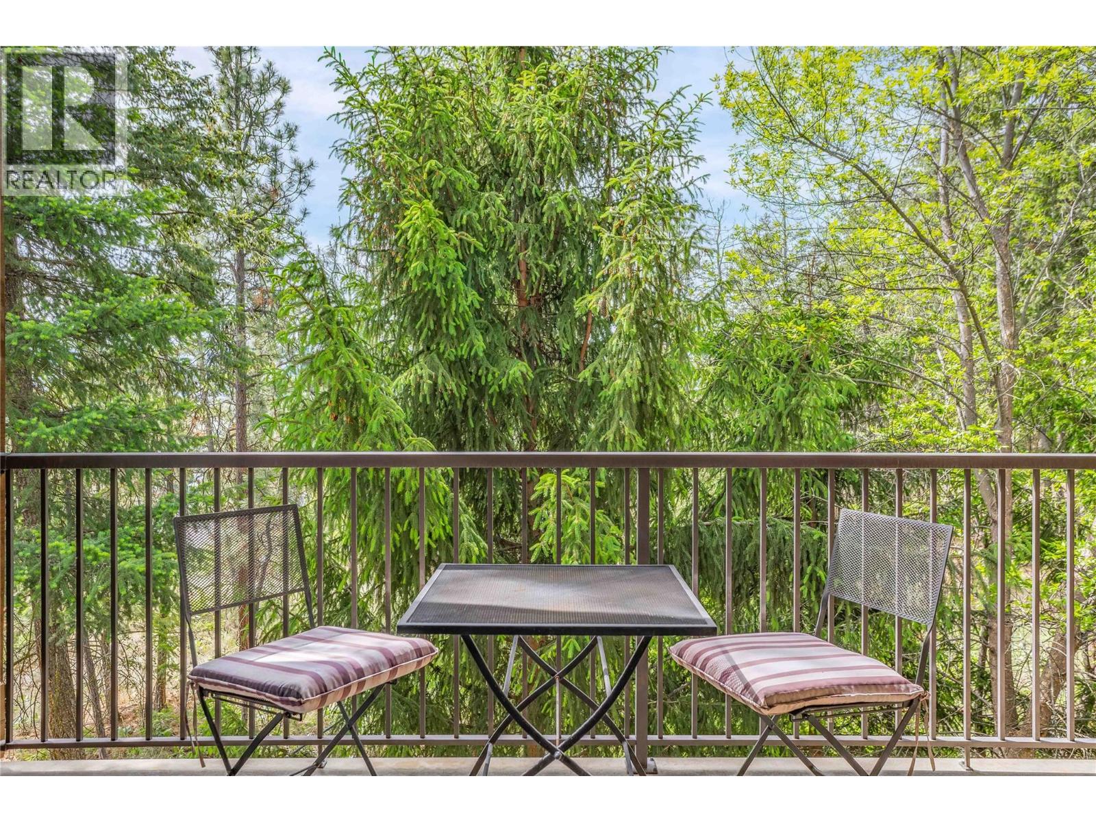 669 Long Ridge Drive Unit# 13