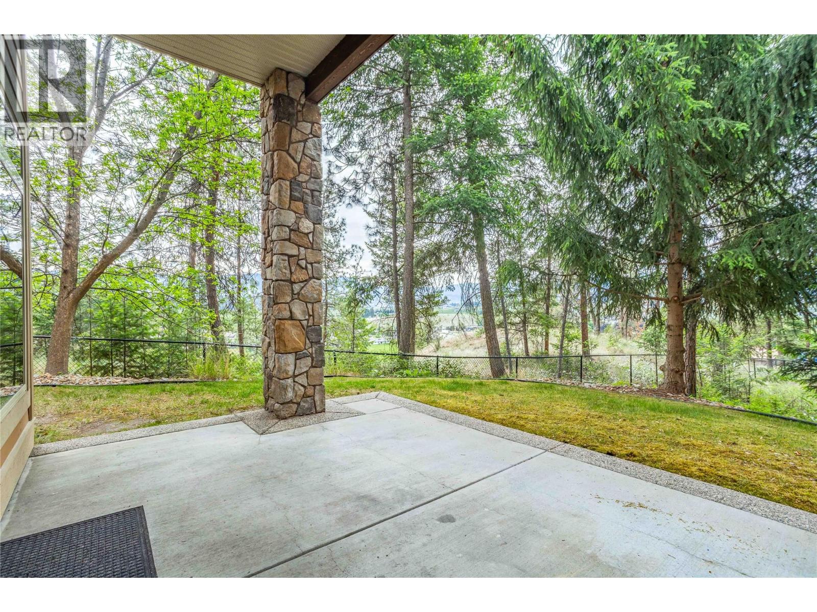 669 Long Ridge Drive Unit# 13