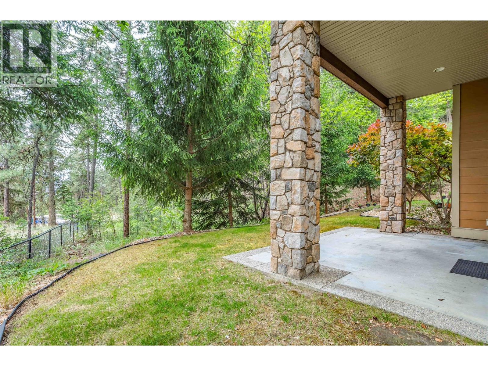 669 Long Ridge Drive Unit# 13