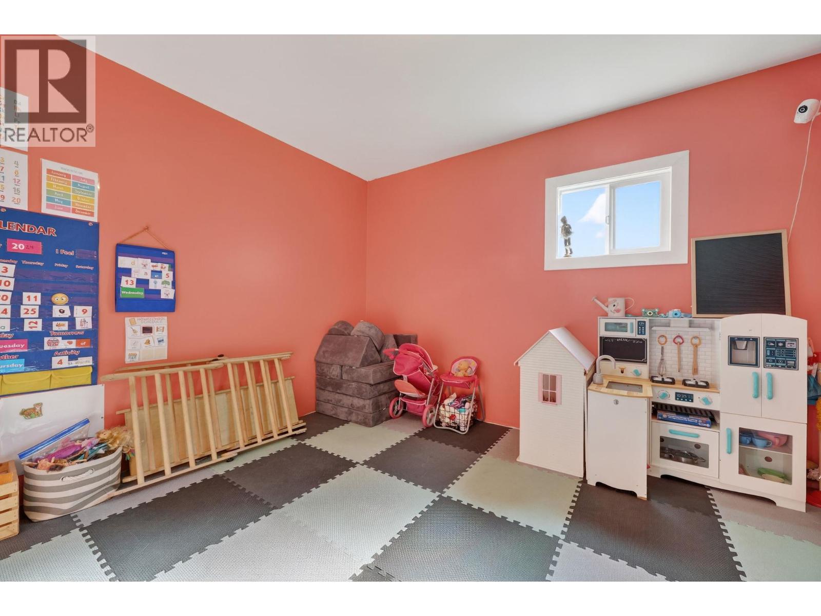 7312 Fintry Delta Road