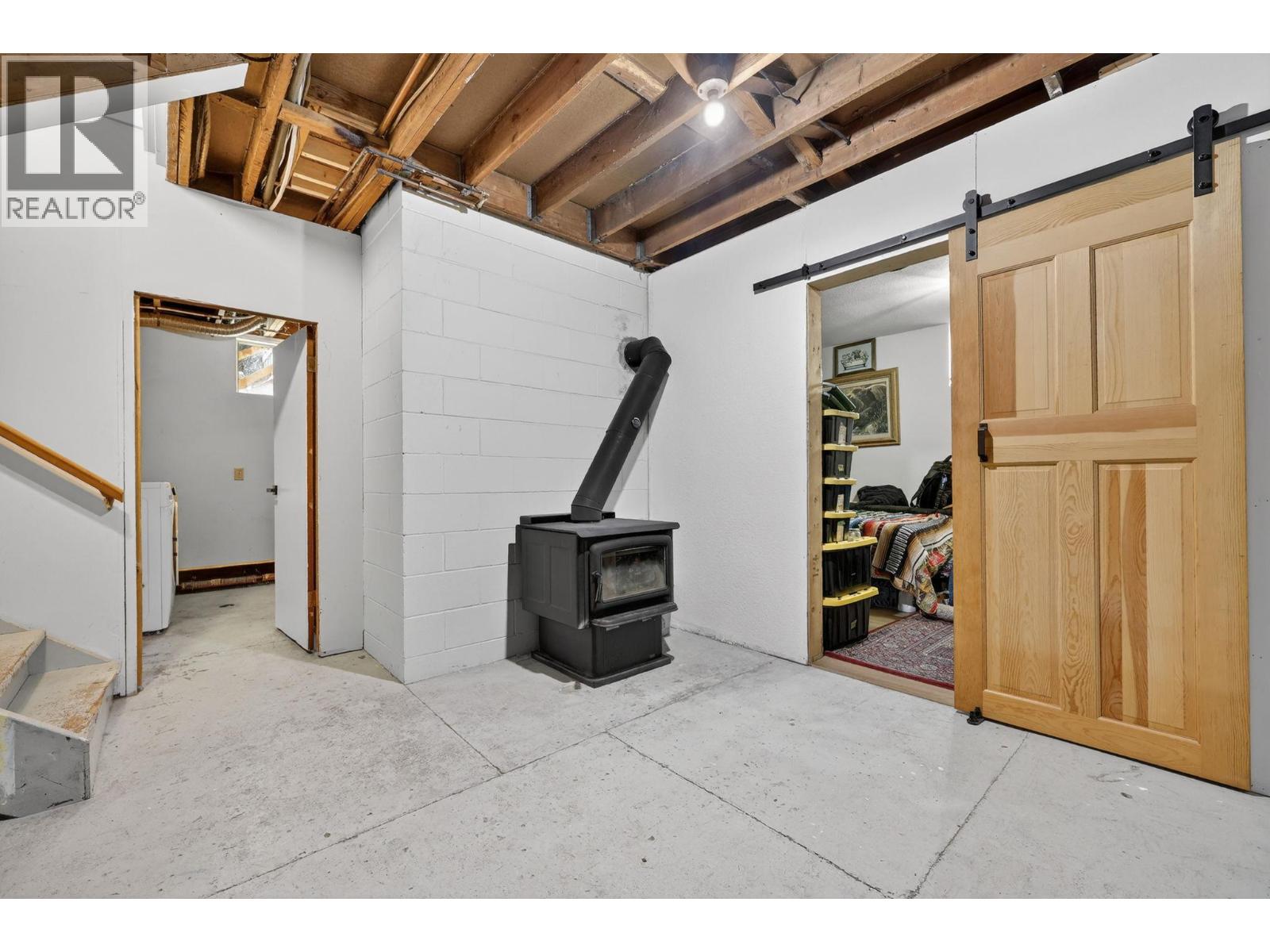 7312 Fintry Delta Road