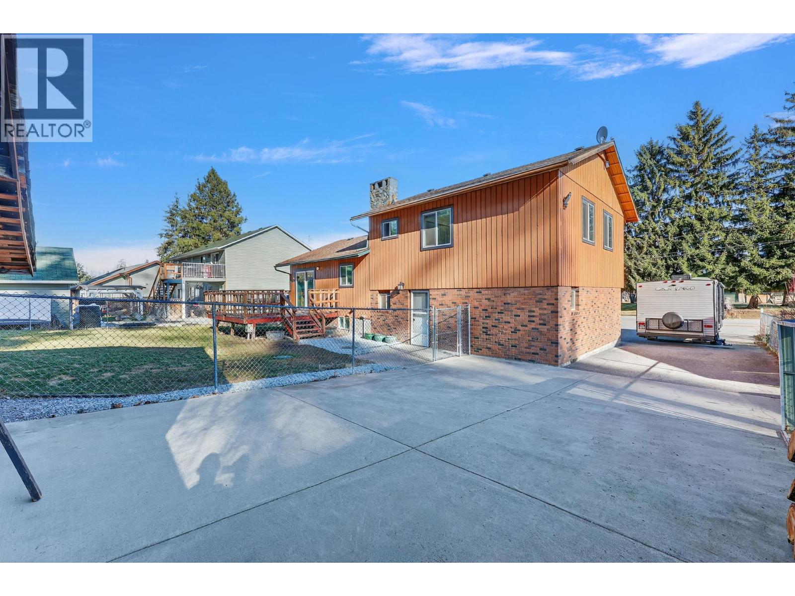 7312 Fintry Delta Road