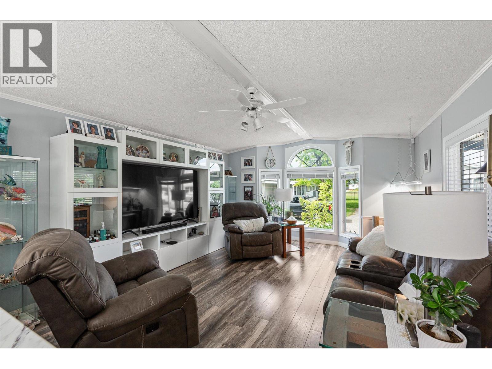 720 Commonwealth Road Unit# 203