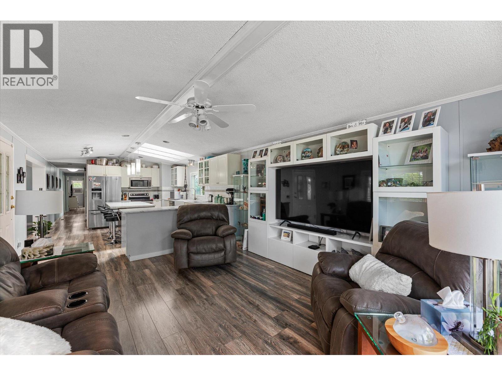 720 Commonwealth Road Unit# 203
