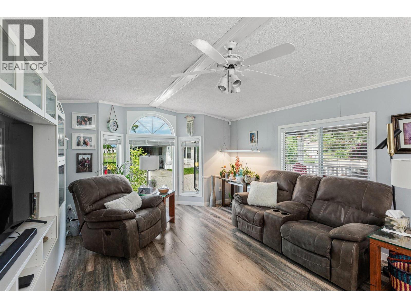 720 Commonwealth Road Unit# 203