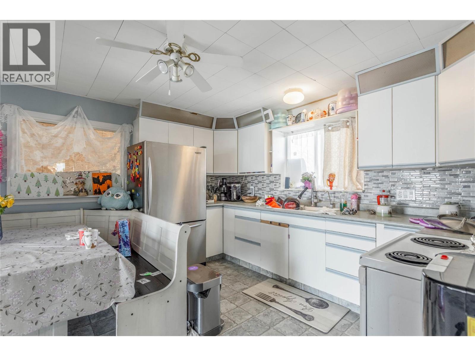 3144 Woodsdale Road