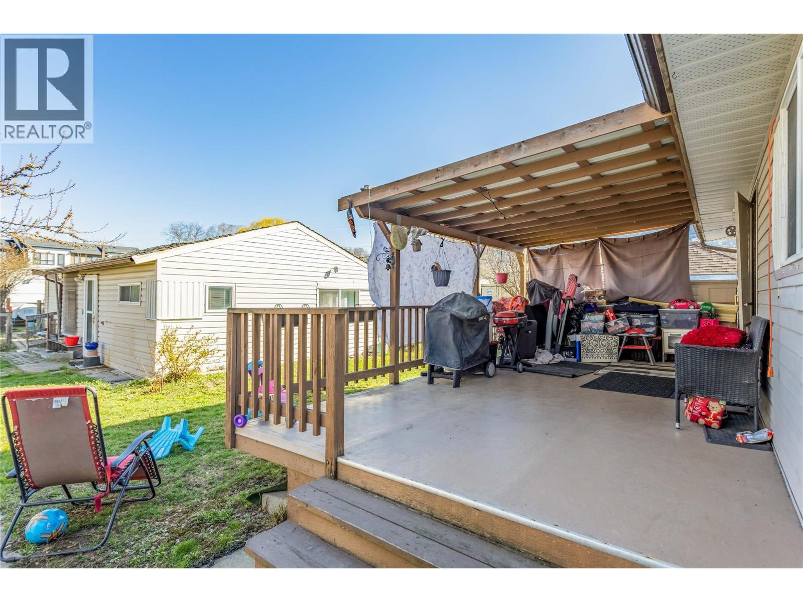 3144 Woodsdale Road