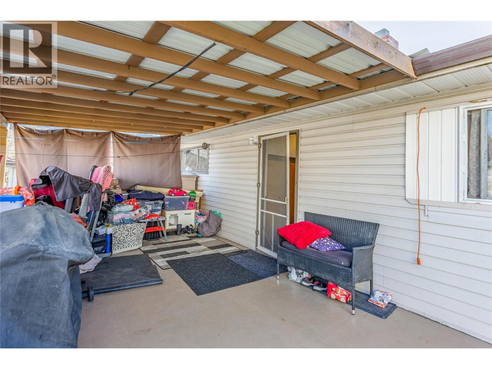 3144 Woodsdale Road