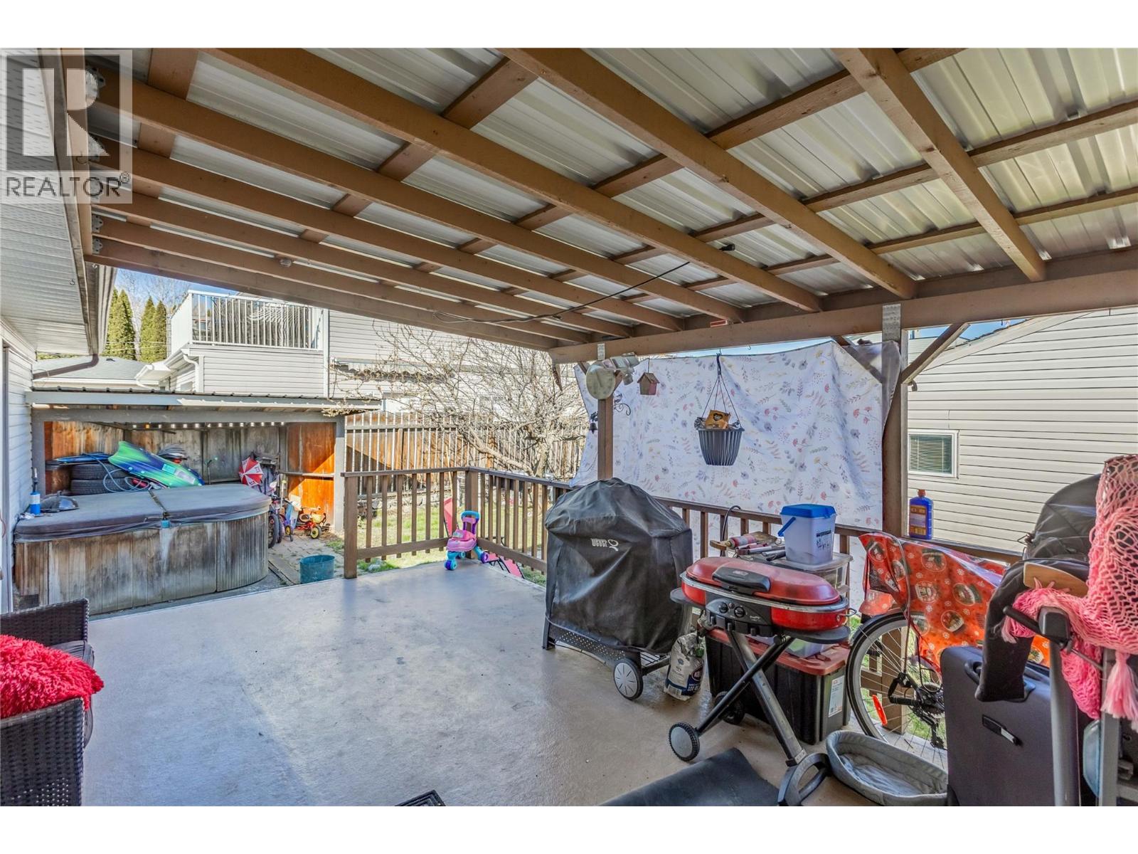 3144 Woodsdale Road