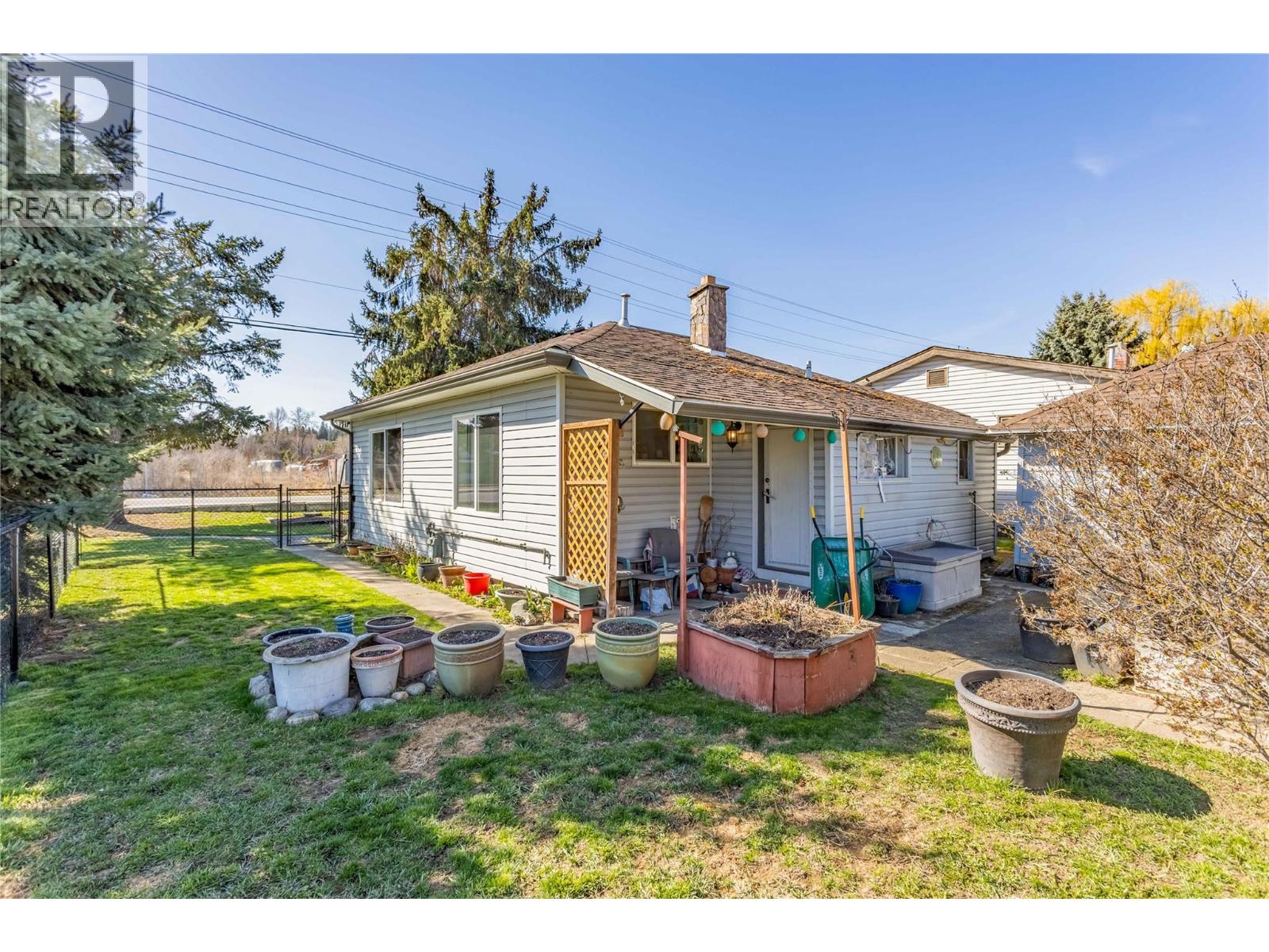 3156 Woodsdale Road