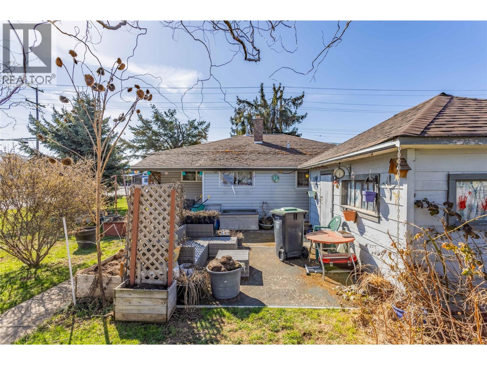 3156 Woodsdale Road